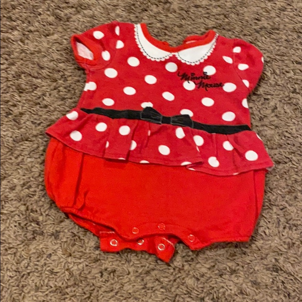 Minnie Mouse outfit